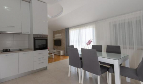Apartment Plazonić